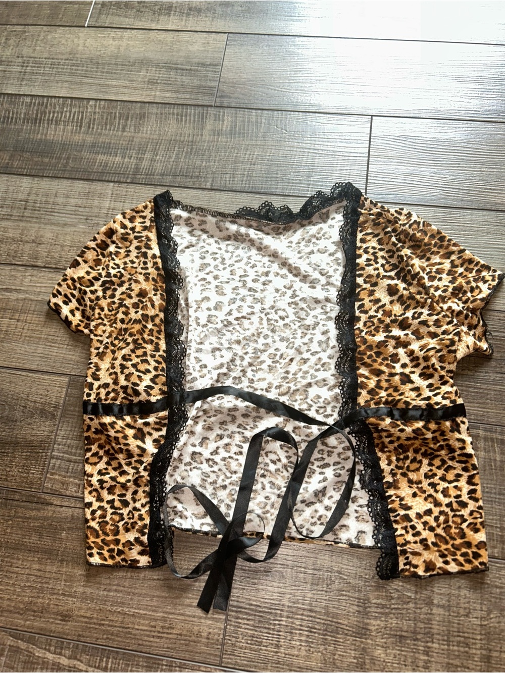 Leopard Print Sheer Lace Trim Tee